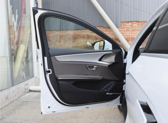 汉 2020款 EV 超长续航版豪华型 车厢座椅   前门板