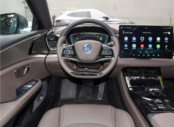 汉 2021款 EV 标准续航版豪华型 中控类   驾驶位