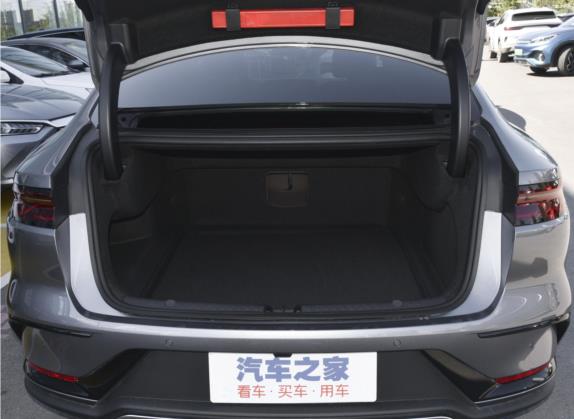 汉 2022款 EV 创世版 715KM前驱尊荣型 车厢座椅   后备厢