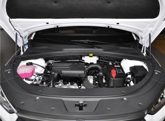 宋PLUS 2020款 1.5T 自动尊贵型 其他细节类   发动机舱