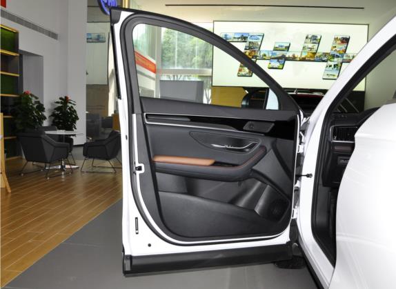 宋PLUS 2020款 1.5T 自动尊贵型 车厢座椅   前门板