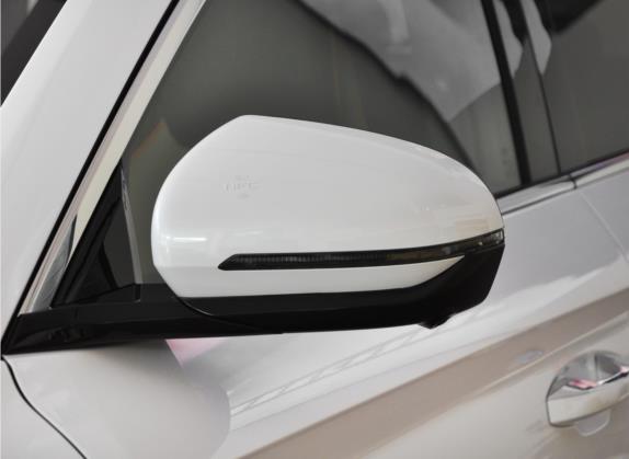 宋PLUS 2020款 1.5T 自动尊贵型 外观细节类   外后视镜