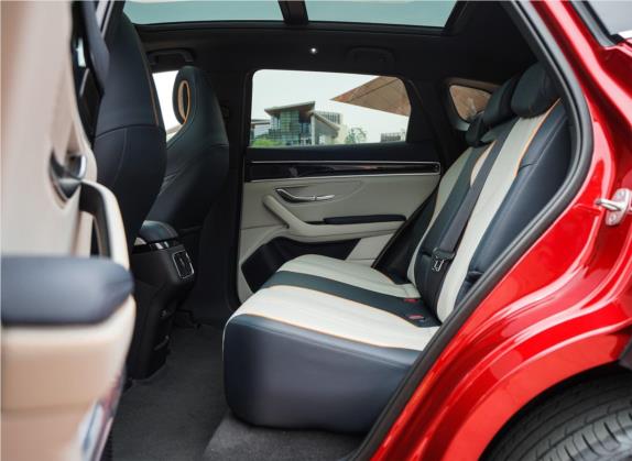 宋PLUS新能源 2021款 EV 旗舰型 车厢座椅   后排空间