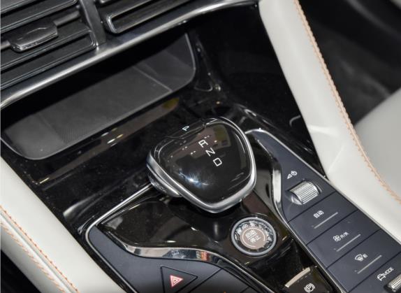 宋PLUS新能源 2021款 EV 尊贵型 中控类   挡把