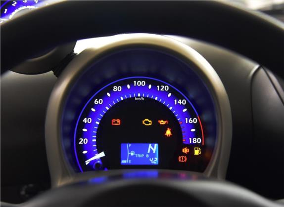 比亚迪F0 2015款 1.0L AMT 铉酷型 中控类   仪表盘