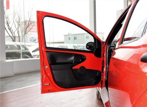 比亚迪F0 2015款 1.0L 悦酷型 车厢座椅   前门板
