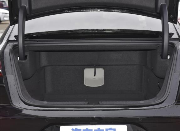 比亚迪e9 2021款 商务版 车厢座椅   后备厢