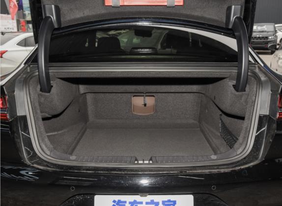 比亚迪e9 2022款 商务版 车厢座椅   后备厢