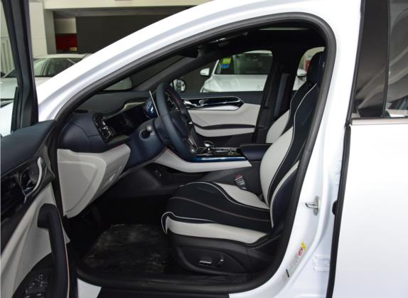 秦PLUS 2021款 EV 600KM 旗舰型 车厢座椅   前排空间