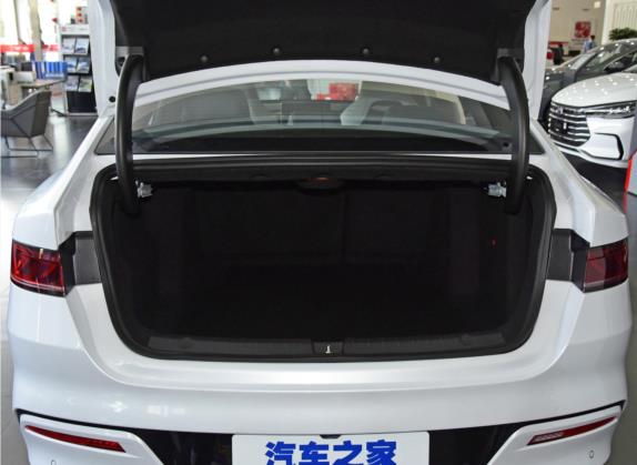 秦PLUS 2021款 EV 600KM 旗舰型 车厢座椅   后备厢