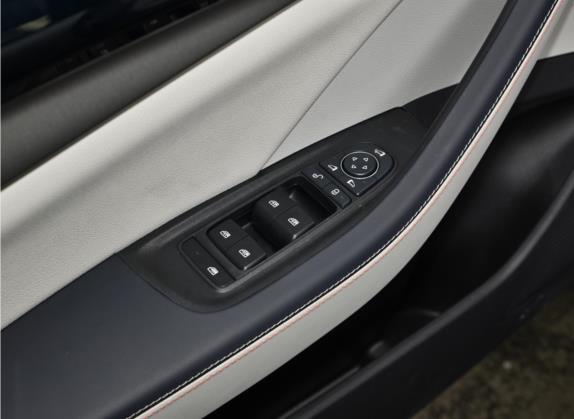 秦PLUS 2021款 EV 500KM 豪华型 车厢座椅   门窗控制