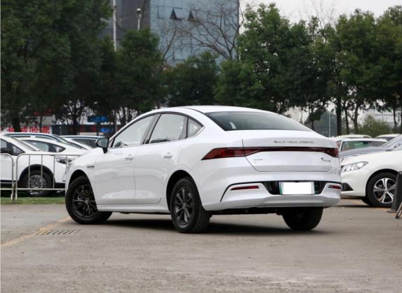 秦PLUS 2021款 EV 400KM 领畅版 外观   斜后