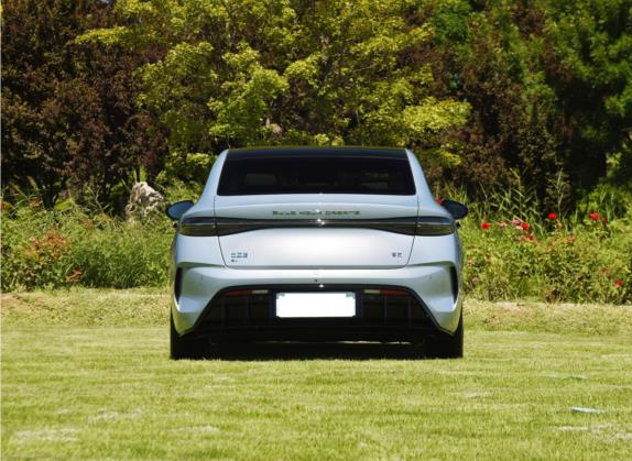 海豹 2022款 700km 长续航后驱版 外观   正后