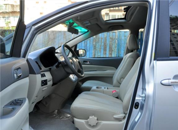 比亚迪M6 2010款 2.4L 自动尊享型 车厢座椅   前排空间