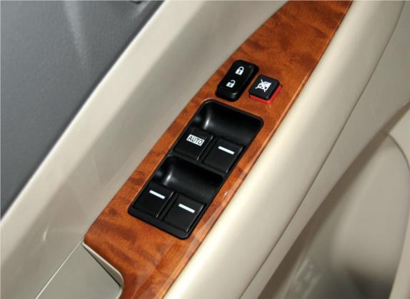 比亚迪M6 2013款 2.4L 自动尊贵型 车厢座椅   门窗控制