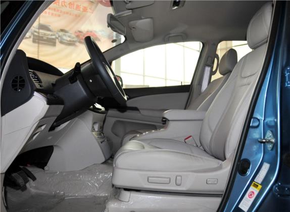 比亚迪e6 2012款 先行者 车厢座椅   前排空间