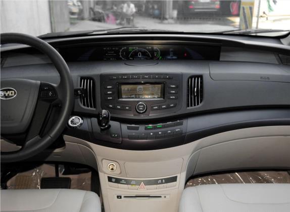 比亚迪e6 2014款 豪华版 中控类   中控台