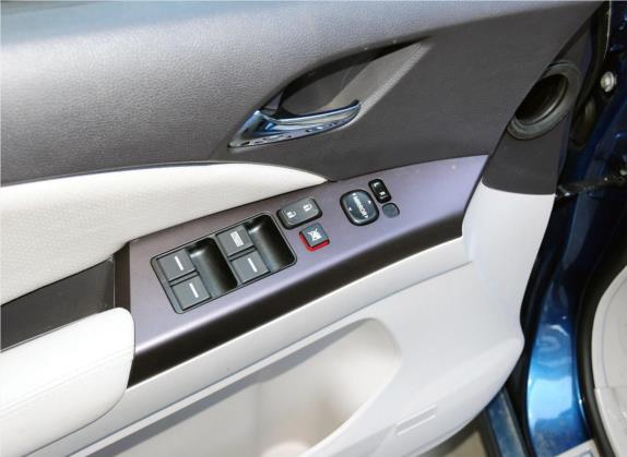 比亚迪e6 2014款 豪华版 车厢座椅   门窗控制