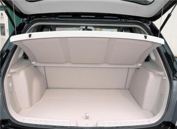比亚迪e6 2014款 精英版 车厢座椅   后备厢