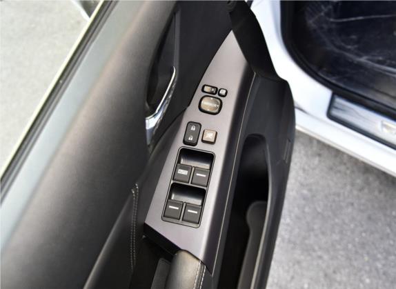 比亚迪e6 2017款 400 尊贵版 车厢座椅   门窗控制