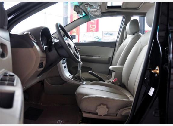 比亚迪G3 2010款 1.5L 手动豪雅型GLX-i 车厢座椅   前排空间