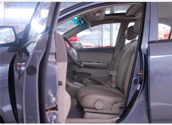 比亚迪G3 2010款 1.8L CVT豪雅型 车厢座椅   前排空间
