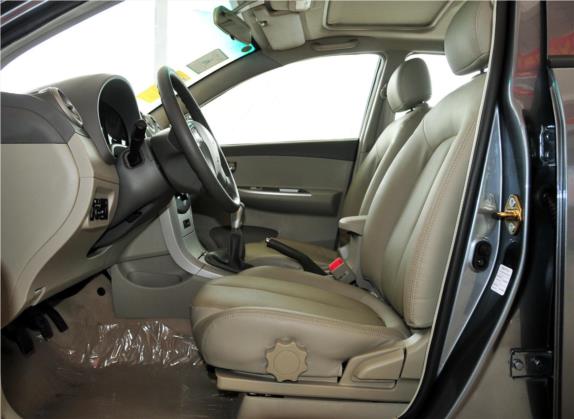 比亚迪G3 2011款 数智版 1.5L 手动豪雅型 车厢座椅   前排空间