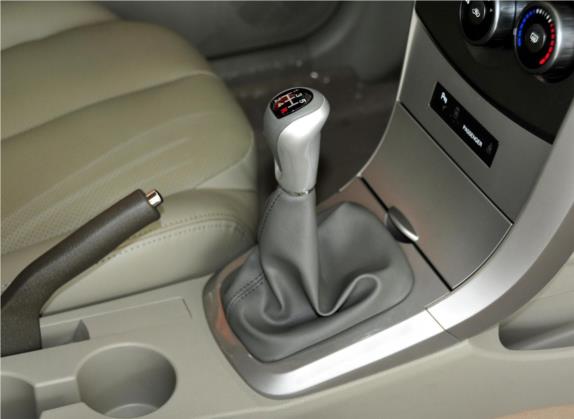 比亚迪G3 2011款 数智版 1.5L 手动豪雅型 中控类   挡把