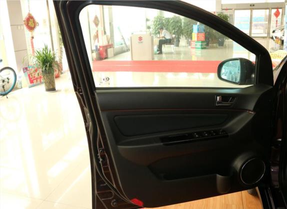 北汽昌河Q25 2017款 1.5L 手动乐慧版 车厢座椅   前门板