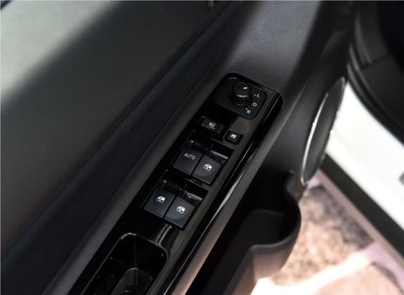 北汽昌河Q25 2017款 1.5L 自动乐慧版 车厢座椅   门窗控制