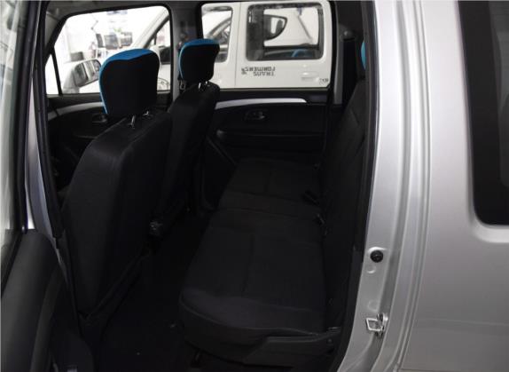 北斗星X5E 2017款 EV268 畅行版 车厢座椅   后排空间