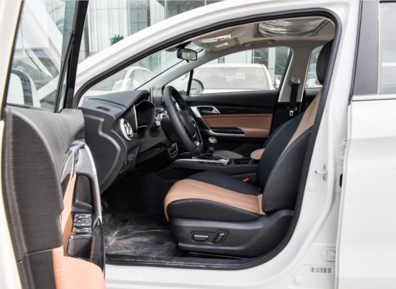 北汽昌河A6 2018款 1.5L CVT尊贵版 车厢座椅   前排空间