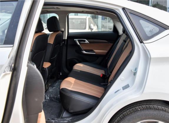 北汽昌河A6 2018款 1.5L CVT尊贵版 车厢座椅   后排空间
