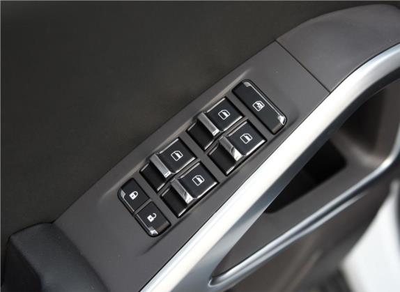 北汽昌河Q7 2018款 1.5T 手动舒适型 车厢座椅   门窗控制