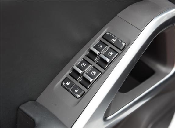 北汽昌河Q7 2018款 1.5T 手动精英型 车厢座椅   门窗控制
