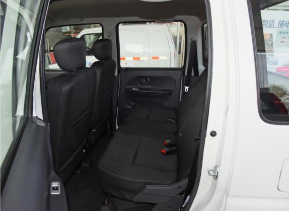 昌河北斗星 2020款 1.4L 超值版 车厢座椅   后排空间
