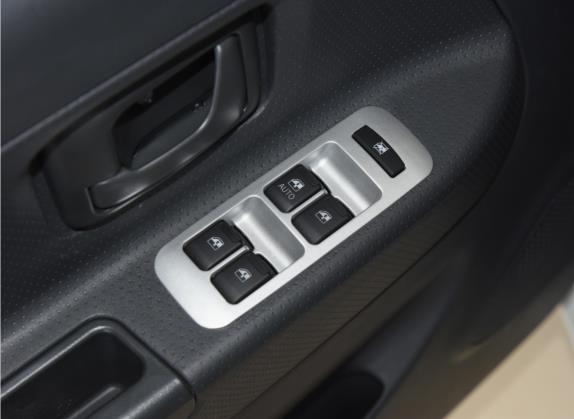昌河北斗星 2020款 1.4L 超值版 车厢座椅   门窗控制