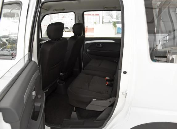 昌河北斗星X5 2020款 1.4L 豪华型 车厢座椅   后排空间