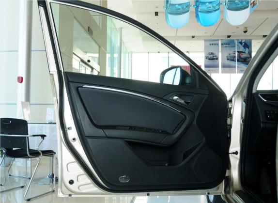 奔腾B90 2012款 2.3L 自动旗舰型 车厢座椅   前门板