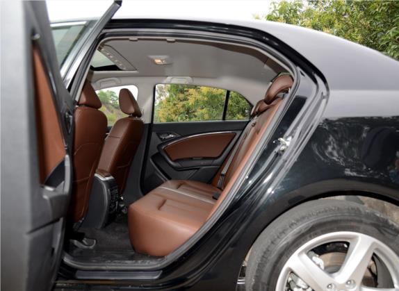 奔腾B90 2014款 1.8T 自动旗舰型 车厢座椅   后排空间
