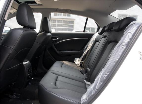 奔腾B90 2014款 2.0T 自动豪华型 车厢座椅   后排空间