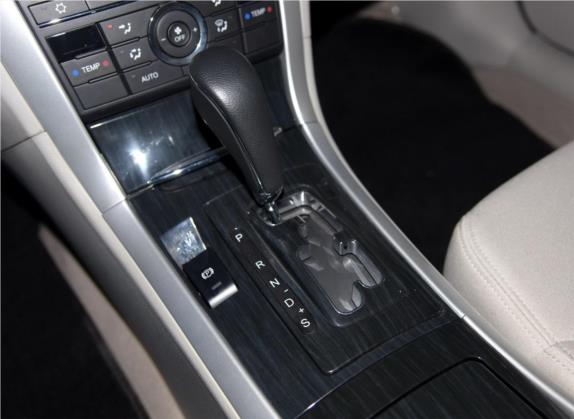 奔腾B90 2015款 1.8T 自动舒适型 中控类   挡把