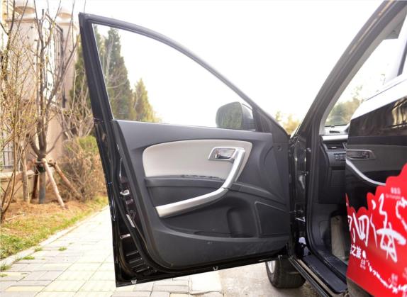 奔腾X80 2013款 2.0L 手动豪华型 车厢座椅   前门板