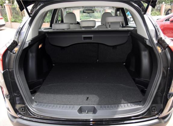 奔腾X80 2015款 1.8T 自动豪华型 车厢座椅   后备厢