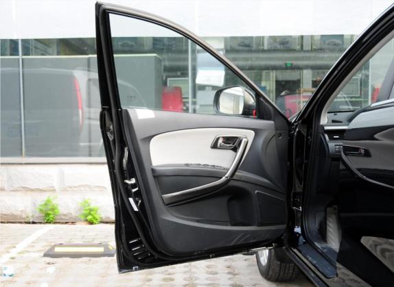 奔腾X80 2015款 2.0L 自动豪华型 车厢座椅   前门板