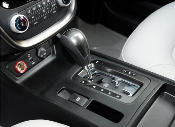 奔腾X80 2015款 2.0L 自动豪华型 中控类   挡把