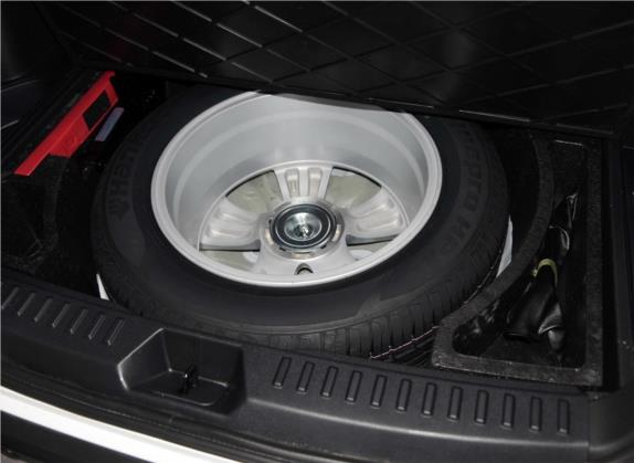 奔腾X80 2015款 2.0L 手动舒适两周年纪念型 其他细节类   备胎