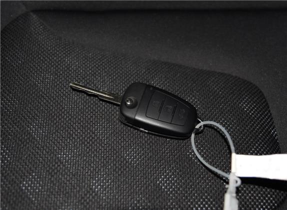 奔腾X80 2015款 2.0L 手动舒适两周年纪念型 其他细节类   钥匙