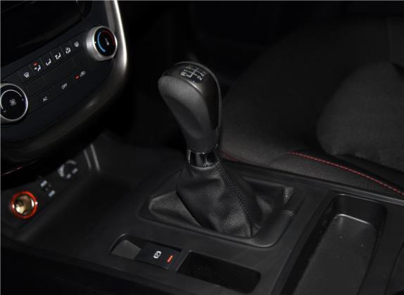 奔腾X80 2015款 2.0L 手动舒适两周年纪念型 中控类   挡把
