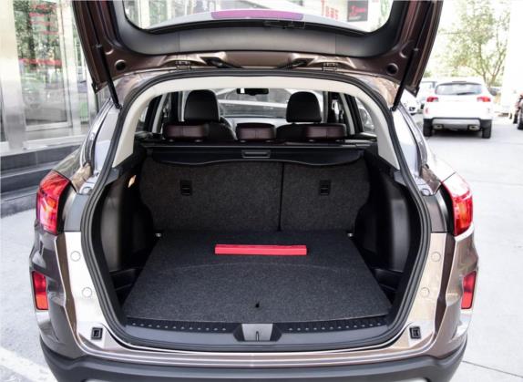 奔腾X80 2016款 2.0L 自动豪华型 车厢座椅   后备厢